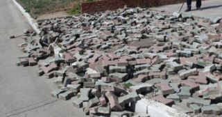 Демонтаж тротуарной плитки Качканар, цена от 2899 руб.